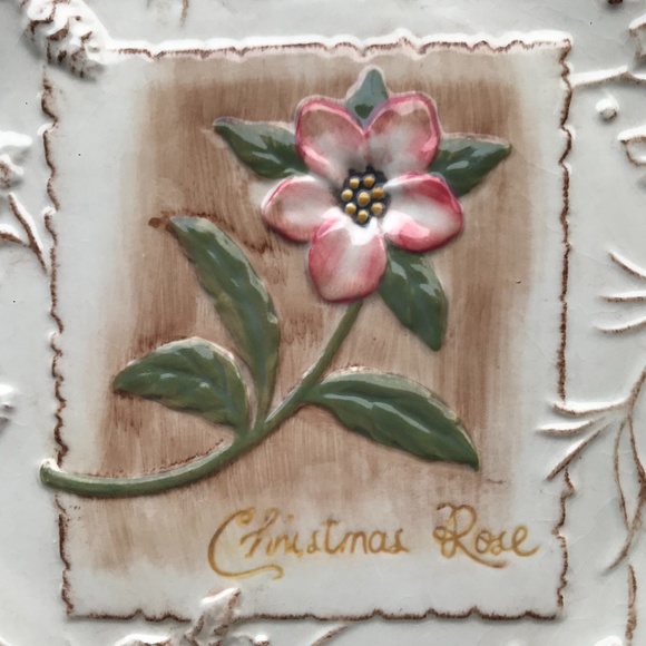 Set Of 4 MWW Market Square Embossed Christmas Flowers Dessert/Appetizer/… - Picture 3 of 12